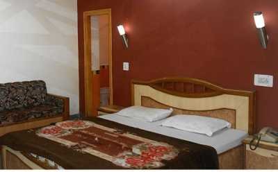 Hills & Backwaters With Abad